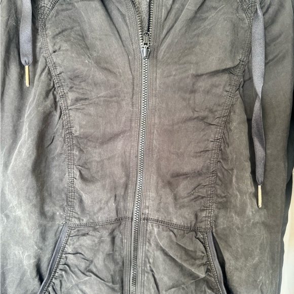 LULULEMON Jacket Full Zip Grey Reversible Long Sleeves Thumb Holes Ruched Sz 6 - Picture 16 of 16